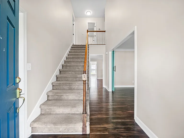 405 Tranquill Ln — Photo 4