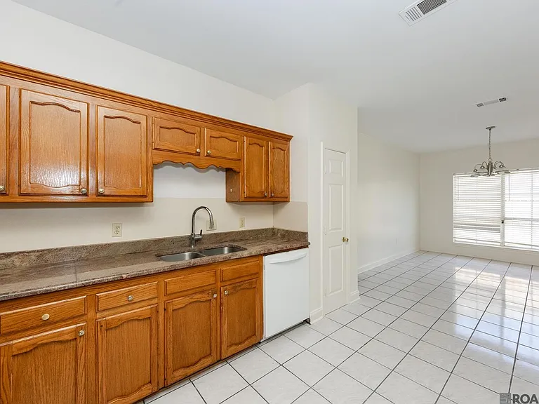 9540 Lindale Ave #A — Photo 7
