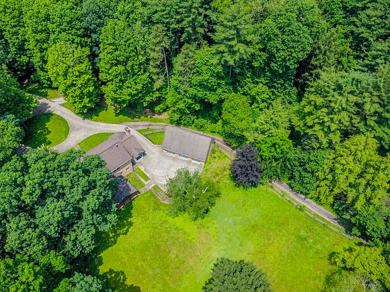 3423 Yellow Creek Rd — Photo 112