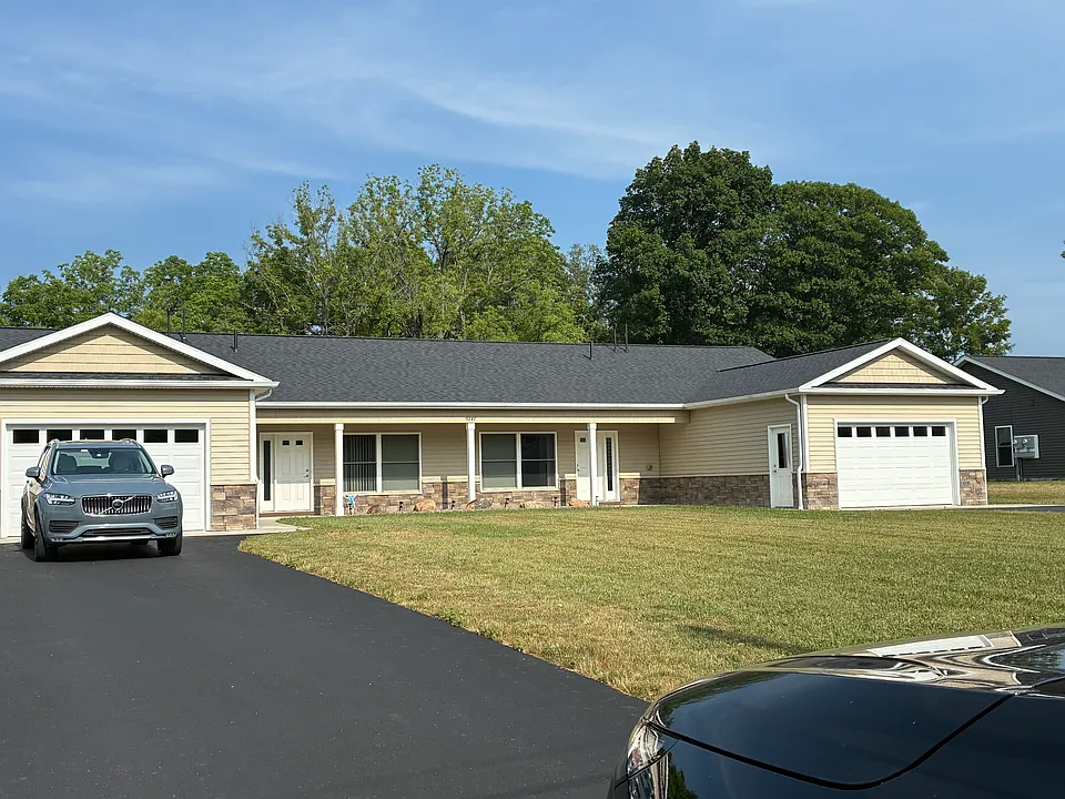 9247 Boston State Rd
