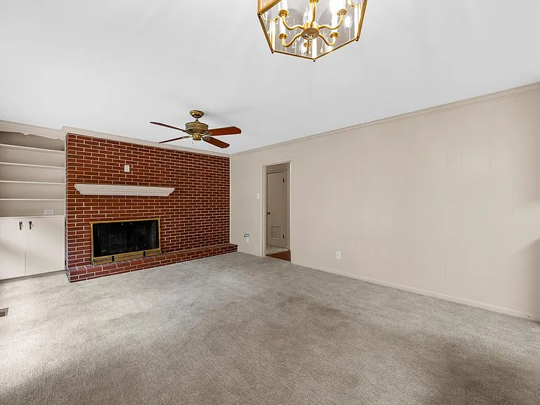 7808 Delhi Rd — Photo 25