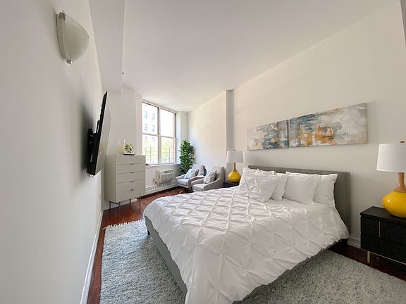 4th image of 191 Saint Nicholas Ave APT 2F