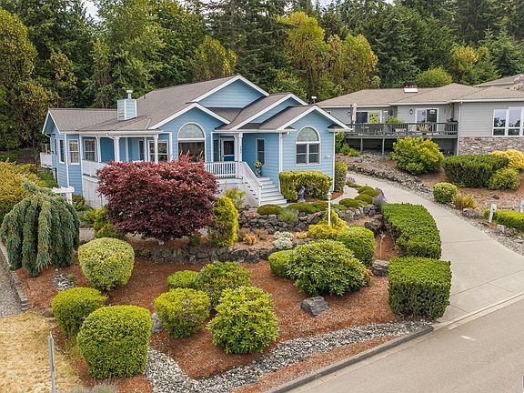 2nd image of 181 Amethyst Dr