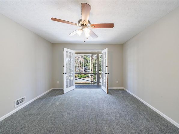 1618 Cheryl Leigh Dr, Riverdale, GA 30296
