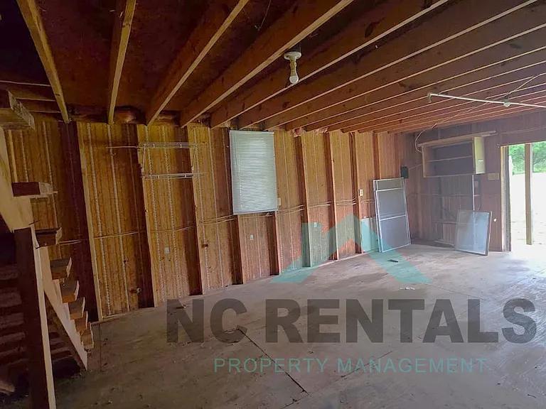 2300 Carlford Rd — Photo 31