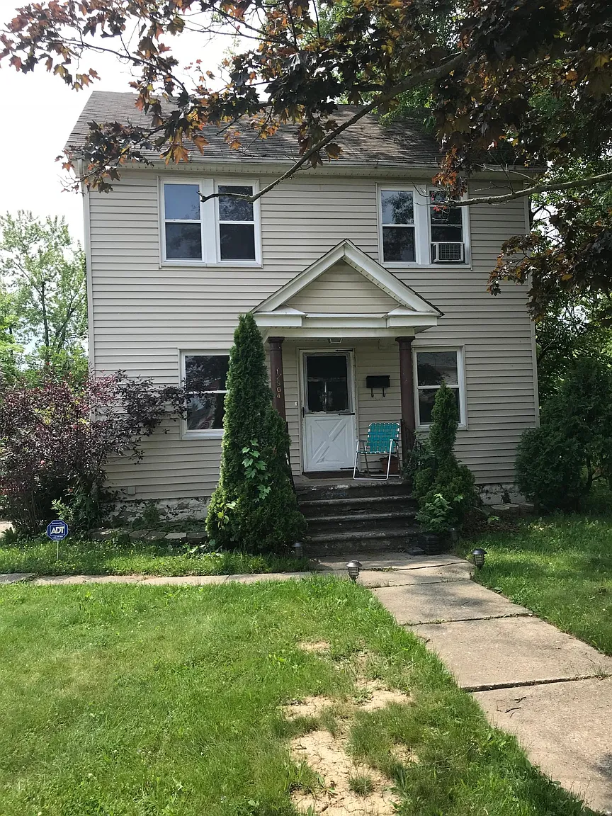 12904 Melgrove Ave photo 1