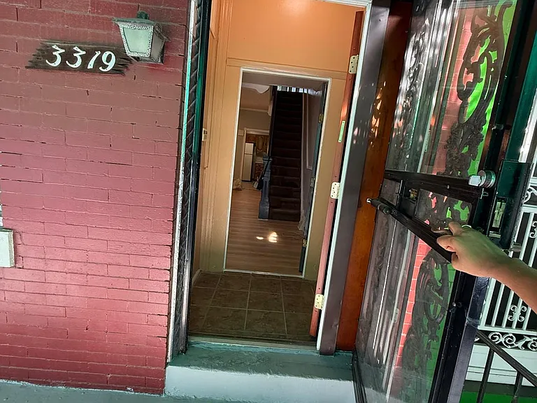 3319 N Sydenham St — Photo 3