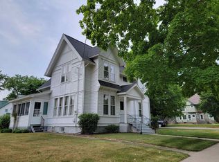 701 1st Ctr, Brodhead, WI 53520