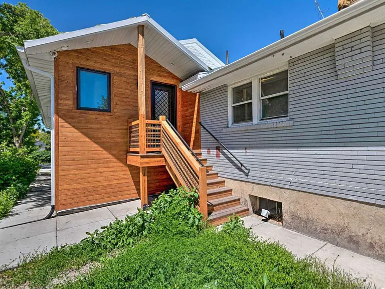 2324 S Green St #U3 — Photo 5