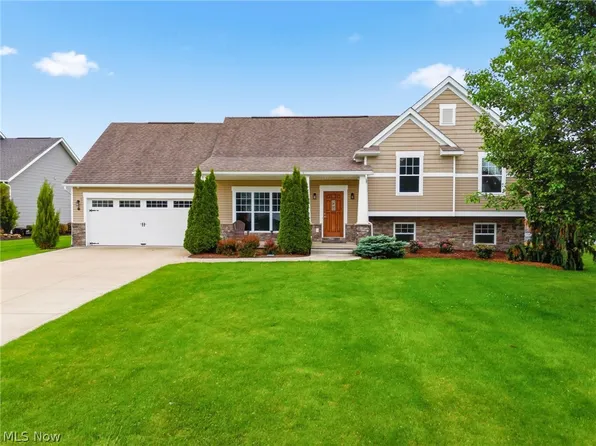 5858 NE Birmingham St, Canton, OH 44721