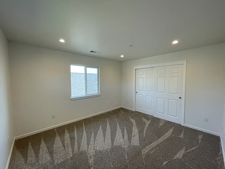 1841 Lime Ave — Photo 11