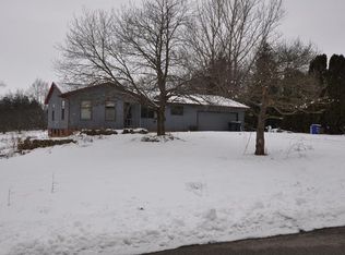 10327 Ridge Ln, Marengo, IL 60152