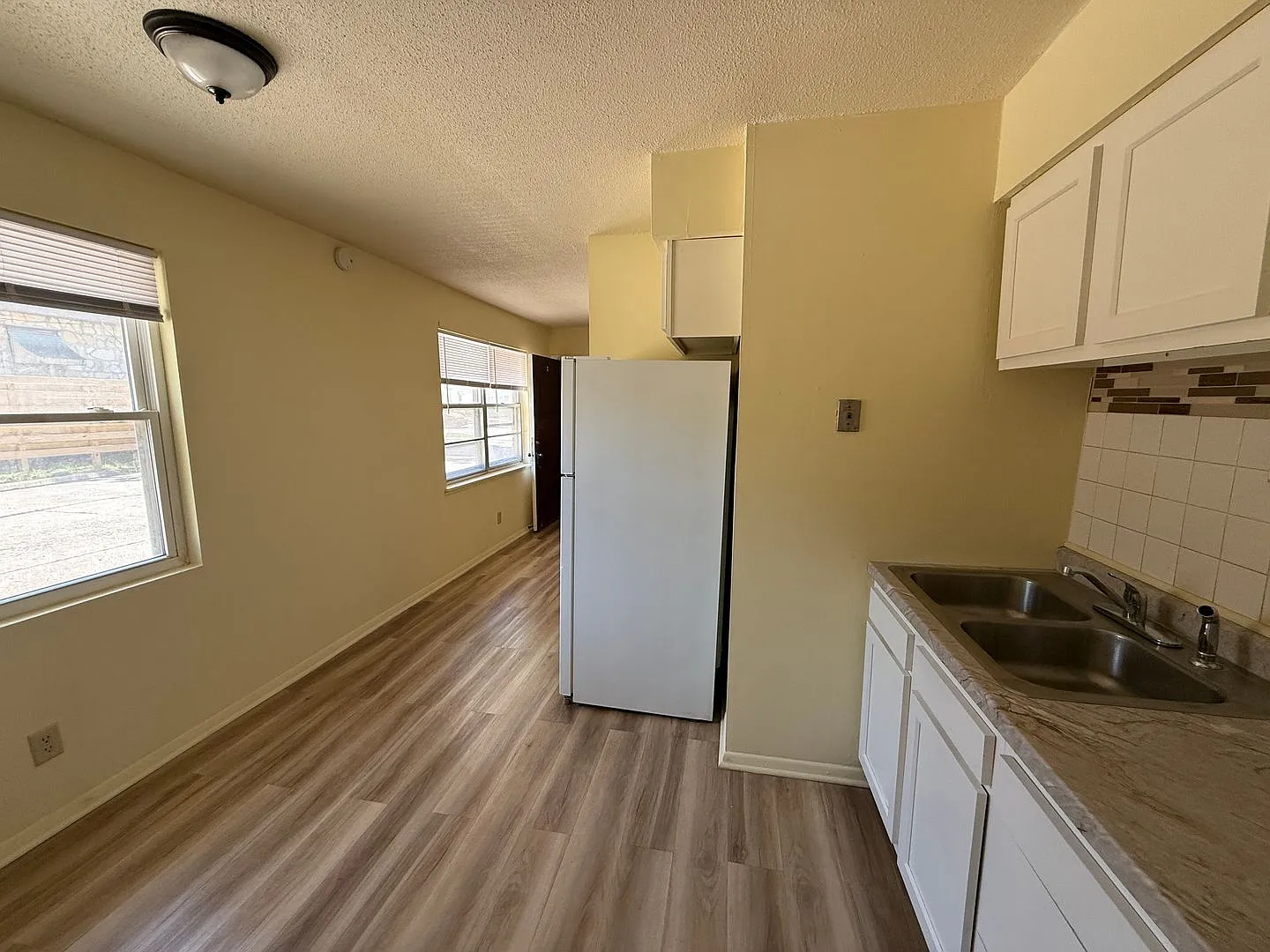 2824 E Memorial Dr — Photo 4