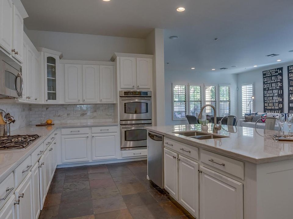 Open kitchen