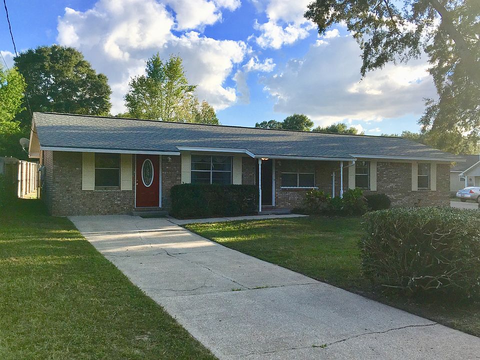 1st image of 7227 Esther St