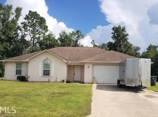126 Lake Victoria Dr, Kingsland, GA 31548