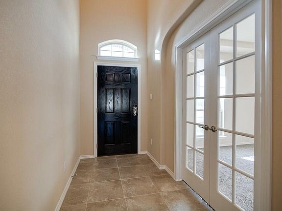4th image of 409 Bronzewood Ln