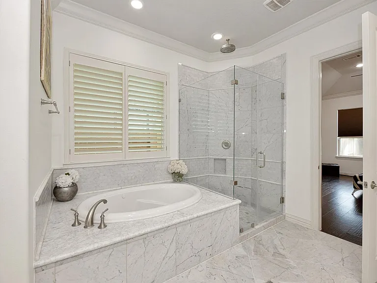 2131 Camden Creek Ln — Photo 22