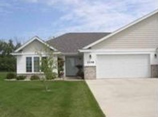 2248 St John Ct, North Mankato, MN 56003