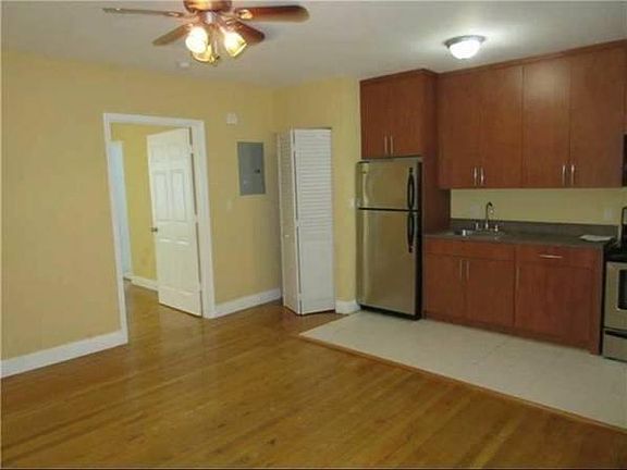 3rd image of 8401 Byron Ave #16