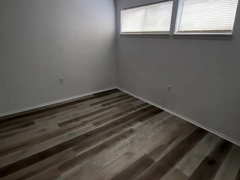 3982 Crayrich Cir #3982 — Photo 33