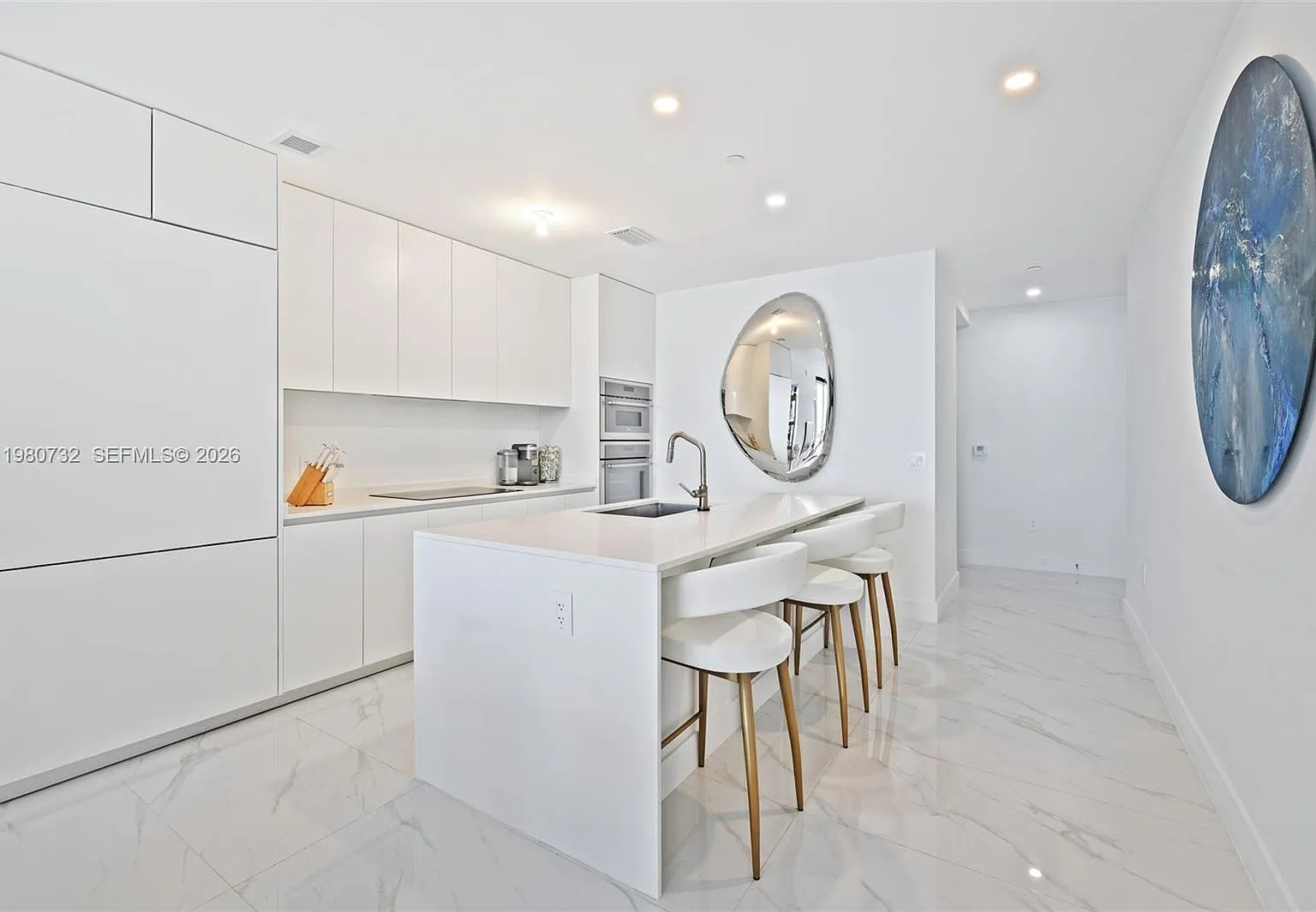 3 bed, 1759 sqft, $12,500 — Photo 3