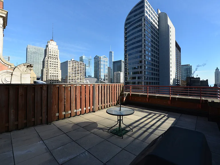 208 W Washington St #2304 — Photo 27