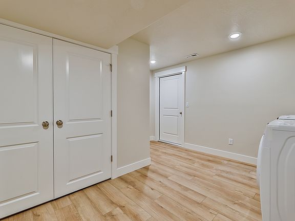 5th image of 5247 N Wild Pear Dr #B