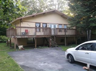 1367 Kodiak Ter, Tobyhanna, PA 18466