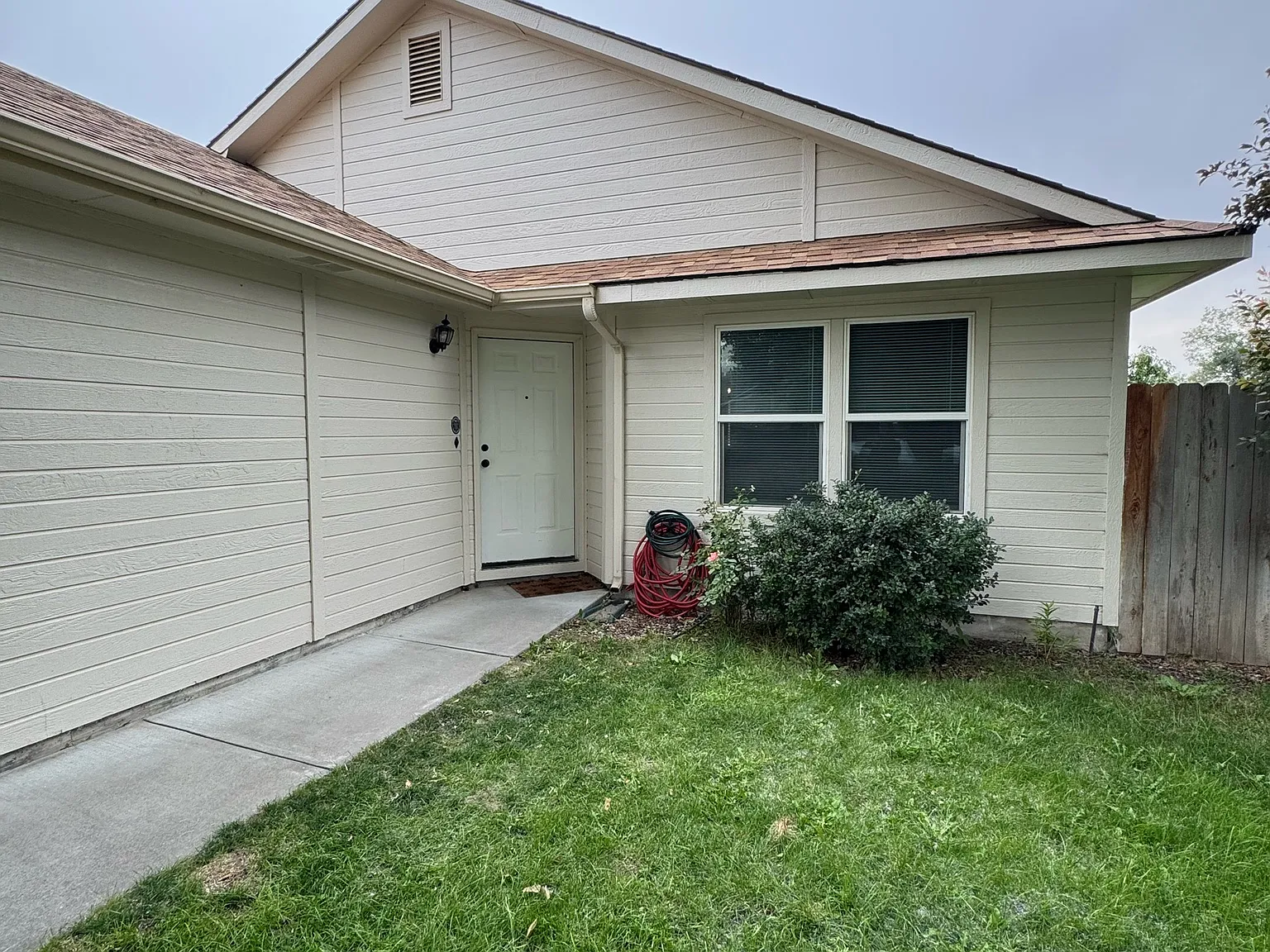 935 Garrett Street - 1 — Photo 2