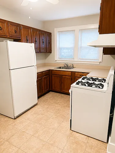 40 Parkwood St #2 Photo 1