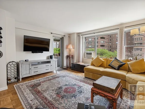 577 Grand Street image 1 of 26