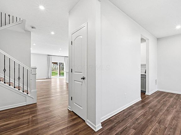 5th image of 6606 Woods Ct
