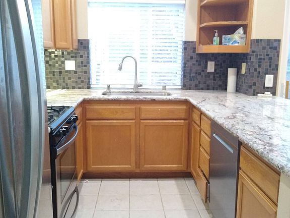 4th image of 16978 Robins Nest Way APT 2