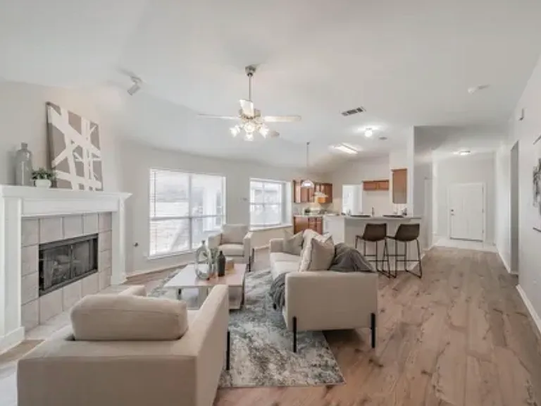 804 Fox Run Trl — Photo 12