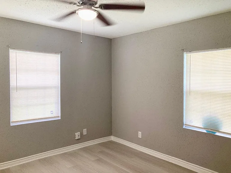 6103 Sherwood Dr — Photo 8