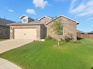 8400 High Hill Dr, Fort Worth, TX 76179
