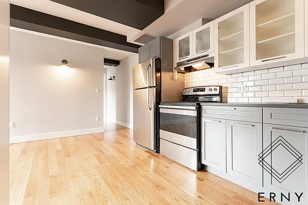 Rented by ERNY LLC | media 14