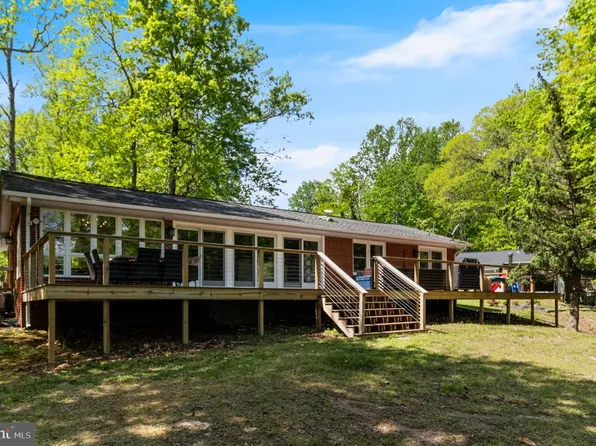 43671 Sunny Ridge Ln, Hollywood, MD 20636