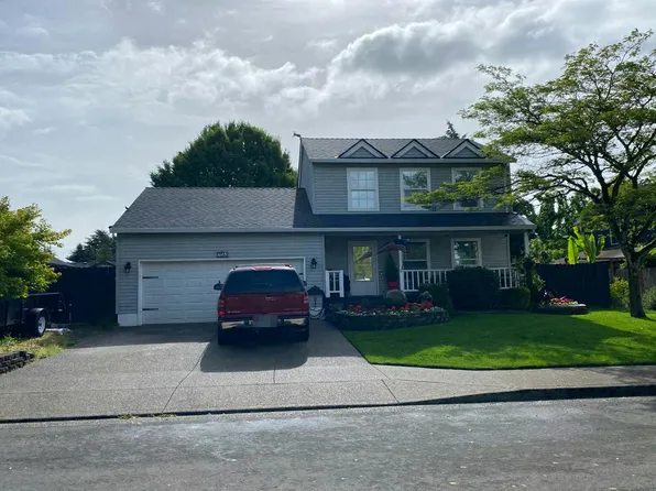 751 SE Logan Ln, Dundee, OR 97115