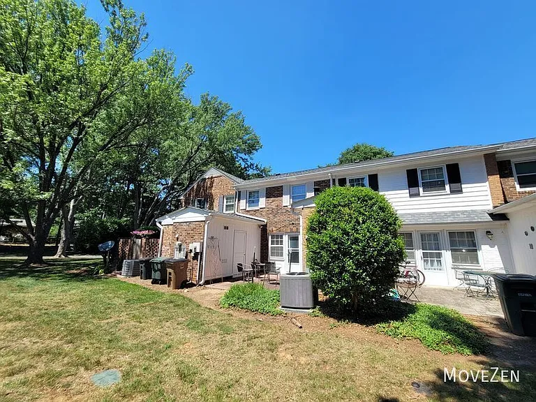 3003 Overton Dr #D — Photo 26