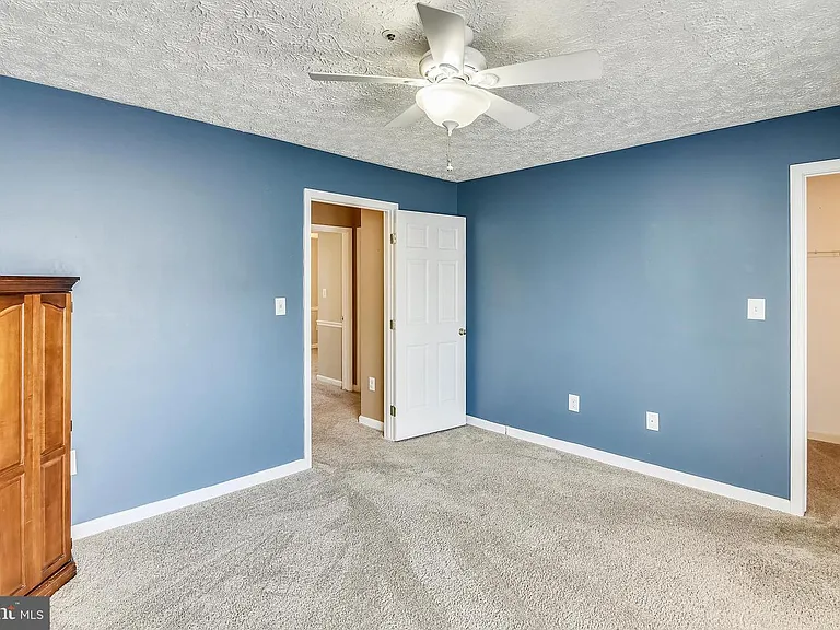 7810 Foxcove Ct — Photo 16