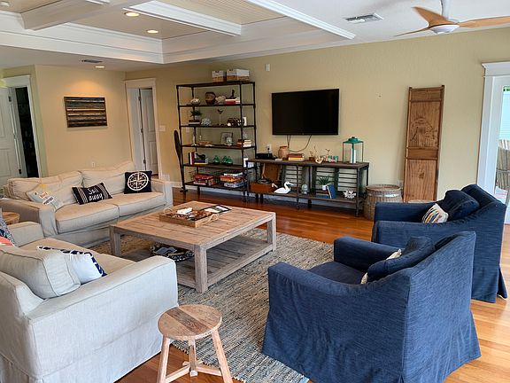 Spacious Greatroom!