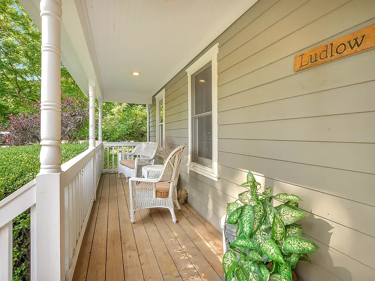 105 Ole Jule Ln — Photo 3