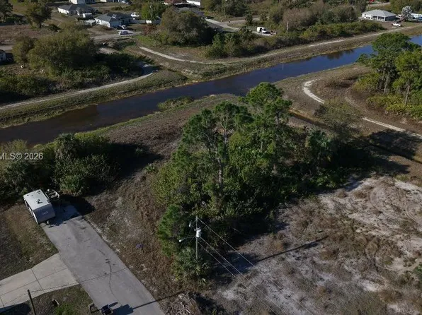 6001 Laura Ave N, Lehigh Acres, FL 33971