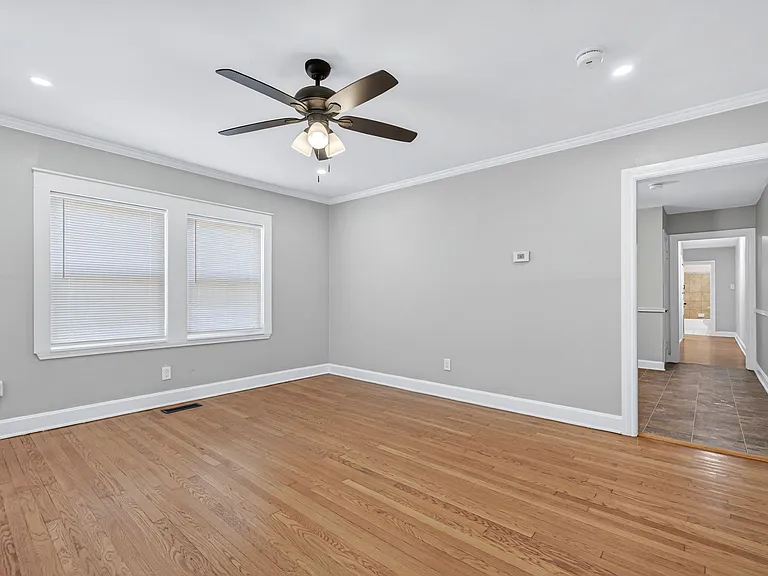 2102 S O St — Photo 17