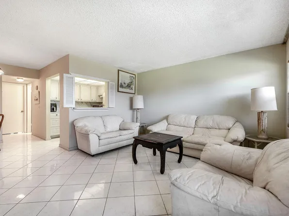 301 Preston H #301, Boca Raton, FL 33434