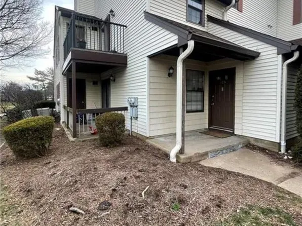 103 Woodbridge Commons Way Unit 103, Iselin, NJ 08830