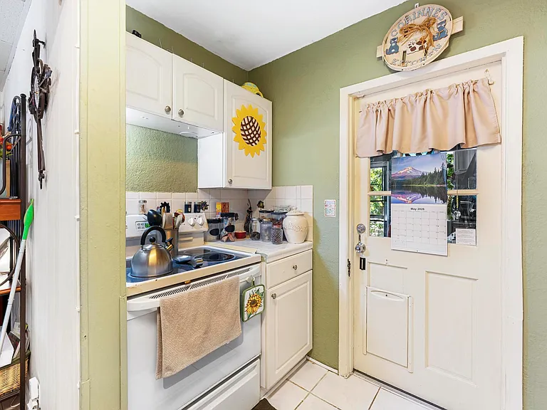 3032 Stanford Rd — Photo 13