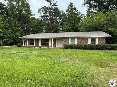 706 E 11th St, Hooks, TX, 75561